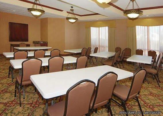 Comfort Suites University Drive Колидж Стейшън Екстериор снимка